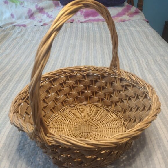 Large Oval Vintage Rustic Farmhouse Wicker Basket With Handle - Picture 1 of 7